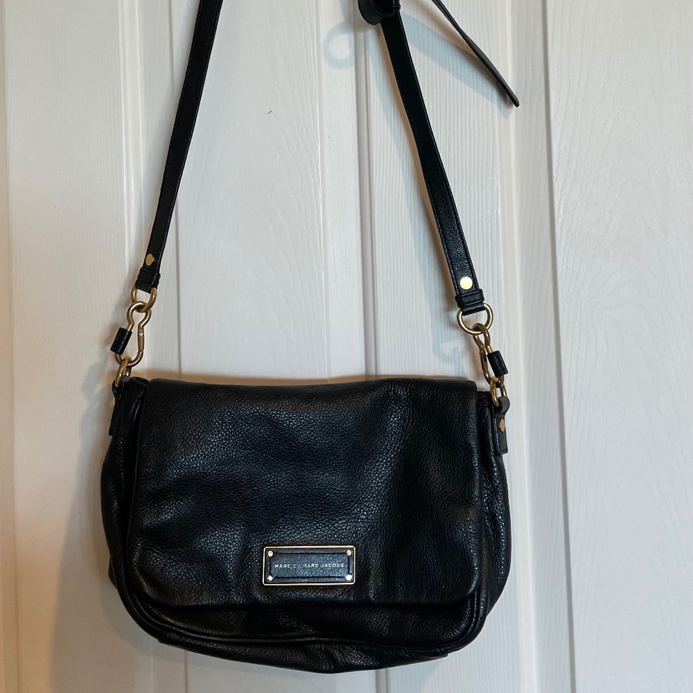 Gently Used Marc Jacobs Leather Purse